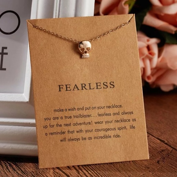 Fearless Skull Necklace. NEW!! - Picture 3 of 3